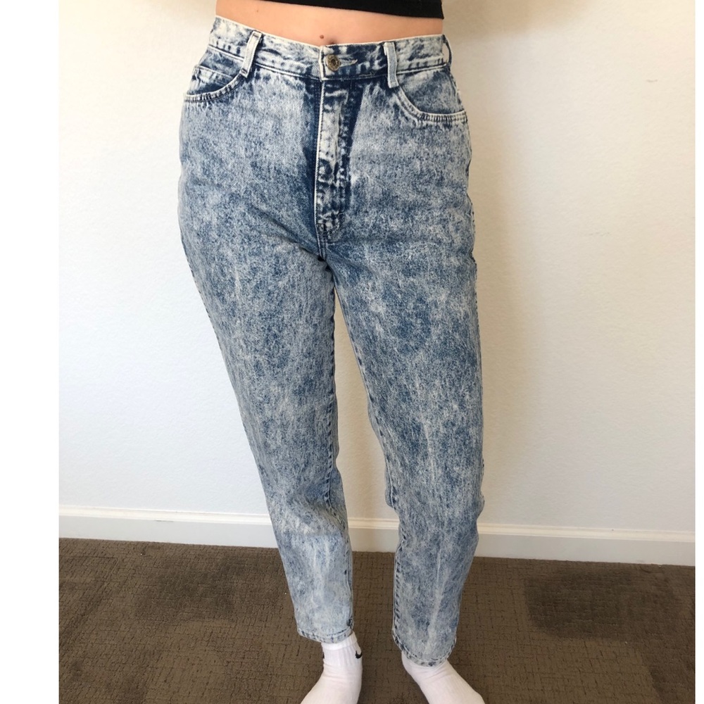 Vintage High Waisted Acid Wash Jeans